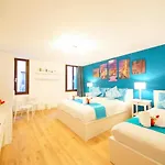 Calle Dei Fabbri Marble Apartament