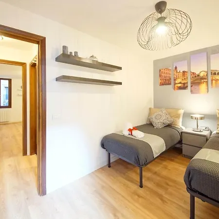 Calle Dei Fabbri Marble Apartment